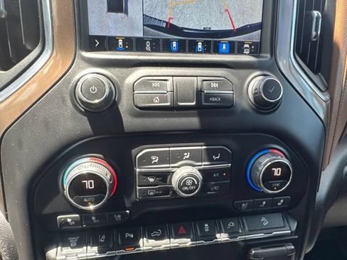 Used 2020 Chevrolet Silverado 2500 High Country w/ Technology Package AWD/4WD image 44