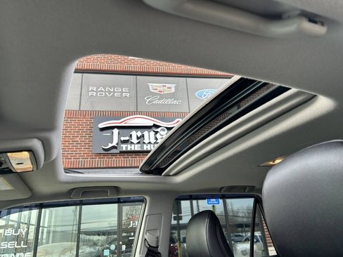 Used 2016 Toyota 4Runner Trail Premium image 29