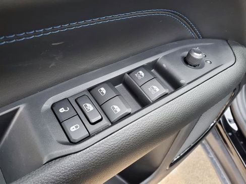 New 2026 Jeep Compass Limited image 18