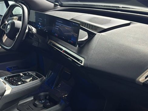 Used 2024 BMW iX xDrive50 w/ Premium Package image 11