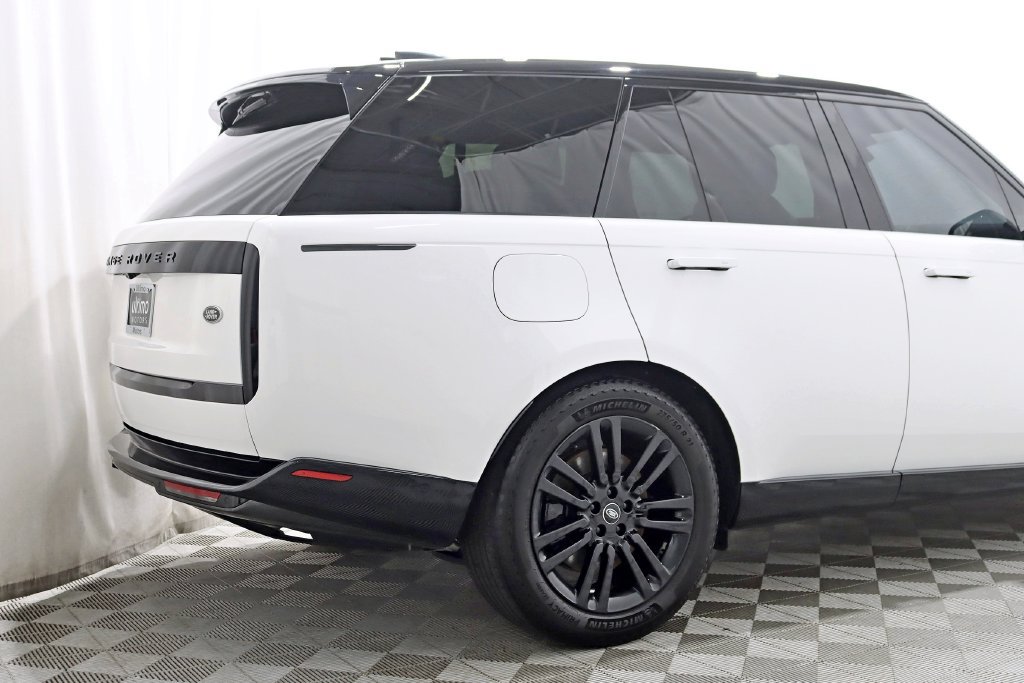 Used 2023 Land Rover Range Rover SE AWD/4WD image 10