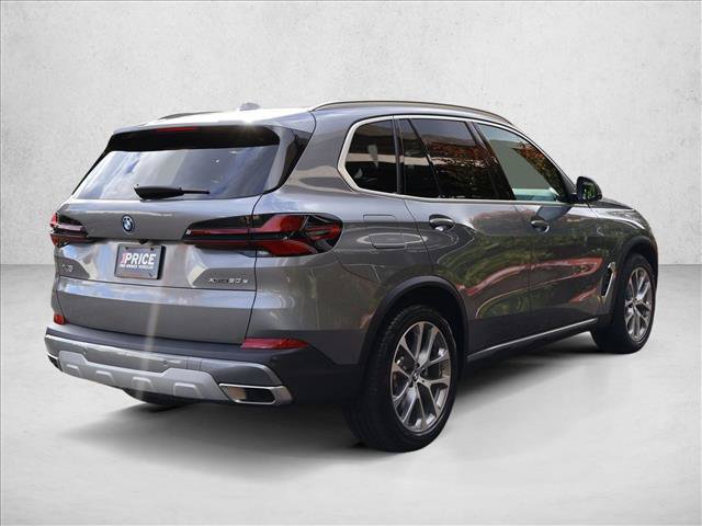 Used 2026 BMW X5 xDrive50e w/ Premium Package AWD/4WD image 6