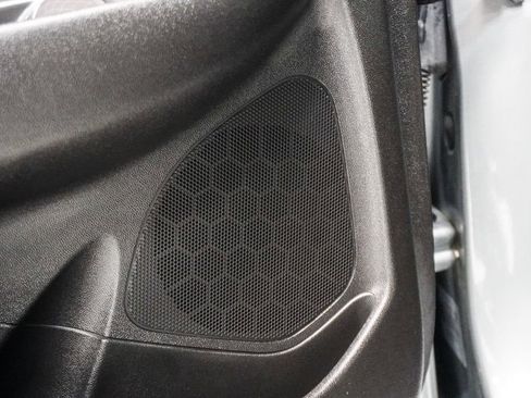 Used 2025 Chevrolet Malibu LT image 9