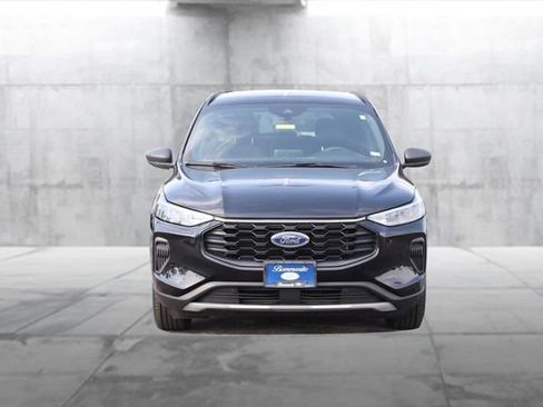 Certified 2025 Ford Escape ST-Line AWD/4WD image 4