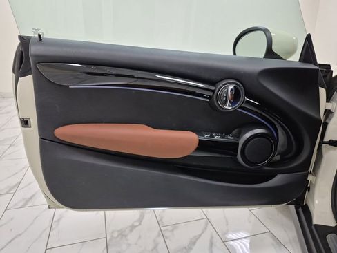 Used 2022 MINI Cooper S w/ Driver Assistance Package image 23