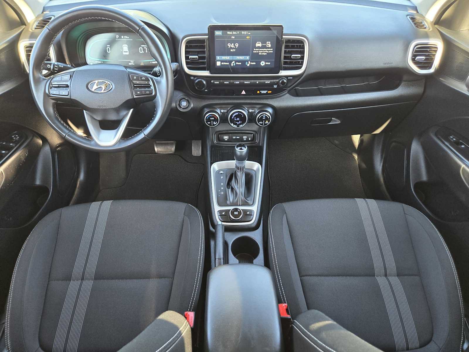 Certified 2026 Hyundai Venue SEL FWD image 24