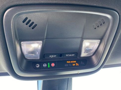 Certified 2023 Chevrolet Traverse LT image 26