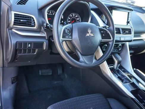 Used 2019 Mitsubishi Eclipse Cross ES FWD image 11