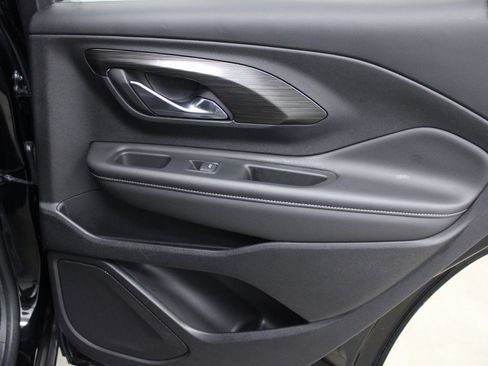 Used 2022 GMC Terrain SLT image 26