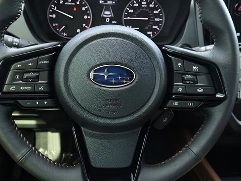 Used 2025 Subaru Forester Touring AWD/4WD image 22
