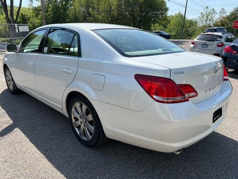 Used 2007 Toyota Avalon XLS FWD image 12
