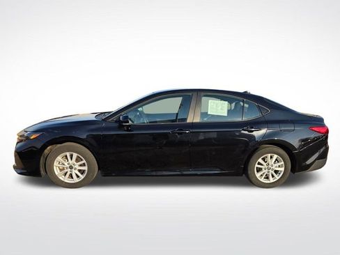 Used 2025 Toyota Camry LE image 26