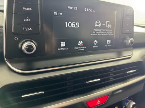 Used 2020 Kia Telluride S image 16