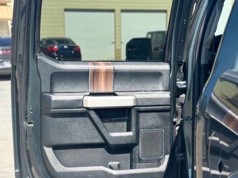 Used 2015 Ford F150 Lariat AWD/4WD image 22