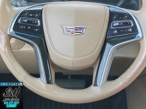 Used 2018 Cadillac Escalade Platinum AWD/4WD image 5