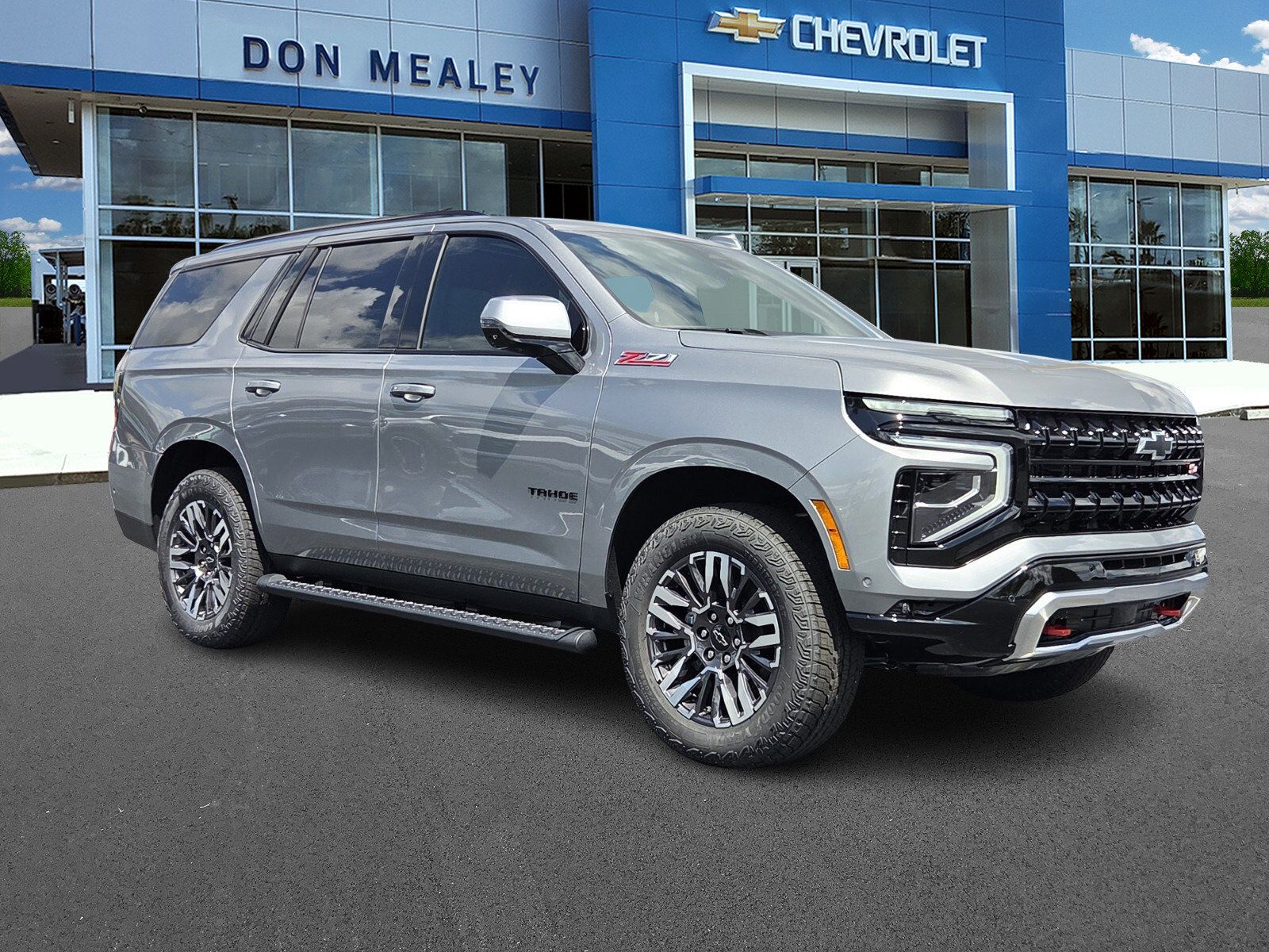 New 2026 Chevrolet Tahoe Z71 w/ Z71 Off-Road Package AWD/4WD image 1