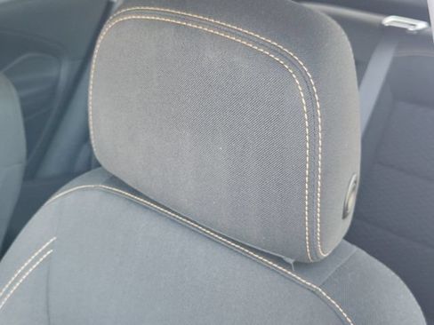Used 2021 GMC Terrain SLE FWD image 10