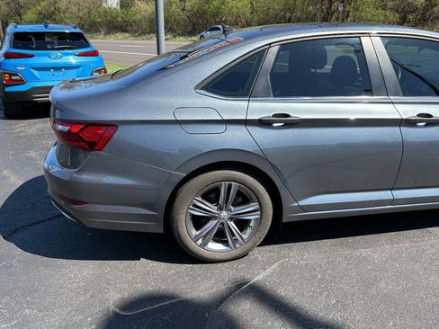 Used 2020 Volkswagen Jetta R-Line image 3