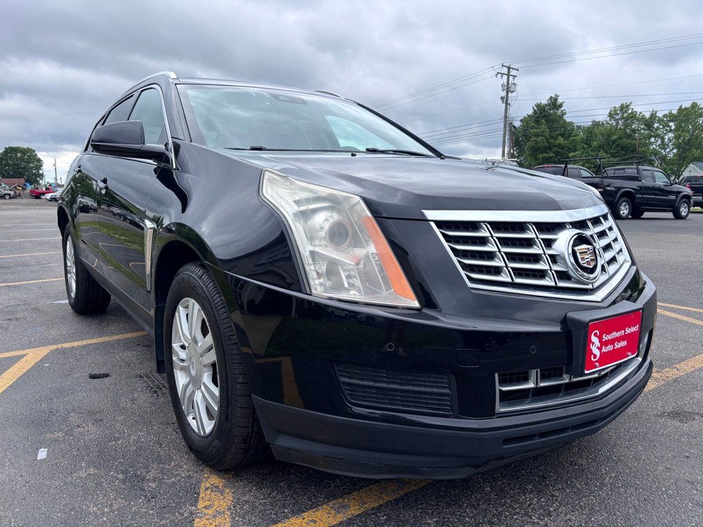 Used 2016 Cadillac SRX Luxury w/ Driver Awareness Package AWD/4WD image 4