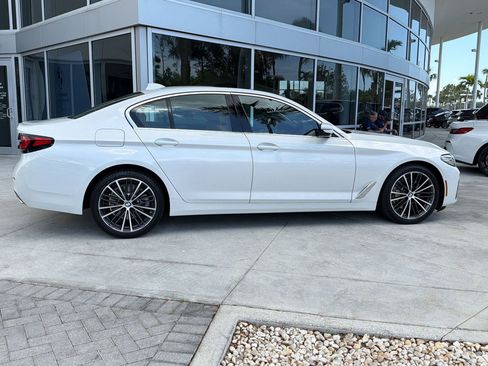 Used 2023 BMW 530i w/ Convenience Package RWD image 8