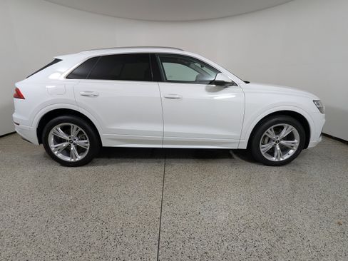 Certified 2022 Audi Q8 Premium Plus AWD/4WD image 8
