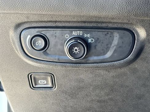 Used 2023 GMC Terrain SLE w/ Driver Convenience Package AWD/4WD image 20