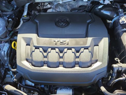 Used 2024 Volkswagen Tiguan Wolfsburg Edition image 16