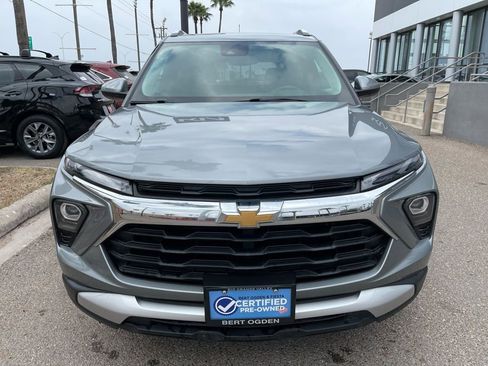 Used 2024 Chevrolet TrailBlazer LT w/ Driver Confidence Package image 2