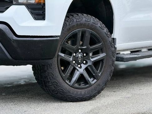 Used 2024 Chevrolet Silverado 1500 Custom Trail Boss AWD/4WD image 2