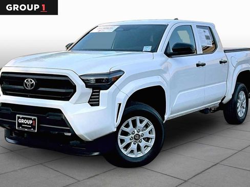 Certified 2025 Toyota Tacoma SR AWD/4WD image 1