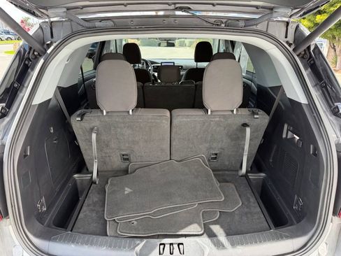 Used 2022 Ford Explorer XLT RWD image 28