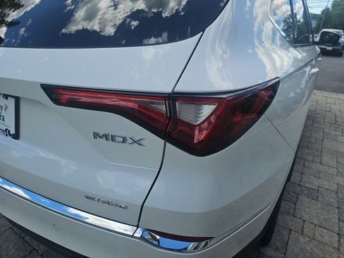Used 2024 Acura MDX SH-AWD w/ Technology Package image 14