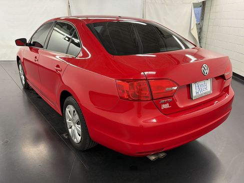 Used 2012 Volkswagen Jetta Sedan FWD image 3