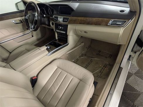 Used 2014 Mercedes-Benz E 350 4MATIC Wagon image 30