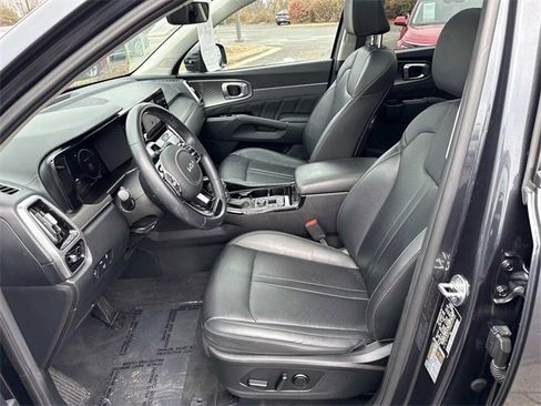 Used 2023 Kia Sorento SX image 14