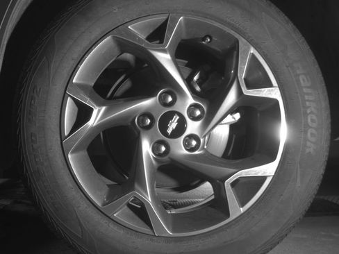 Used 2025 Chevrolet Trax LT FWD image 14