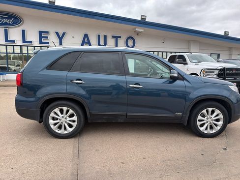 Used 2014 Kia Sorento EX w/ EX V6 Touring Package AWD/4WD image 8