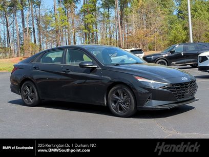 Used 2022 Hyundai Elantra SEL w/ Convenience Package