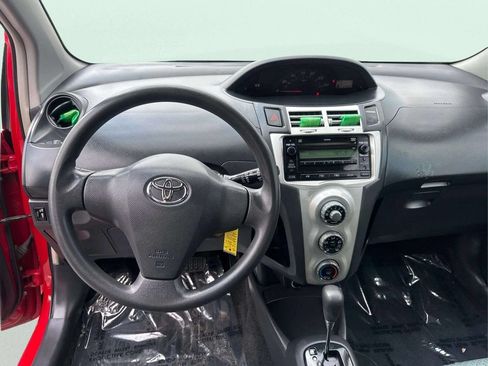 Used 2007 Toyota Yaris 2-Door Hatchback FWD image 15