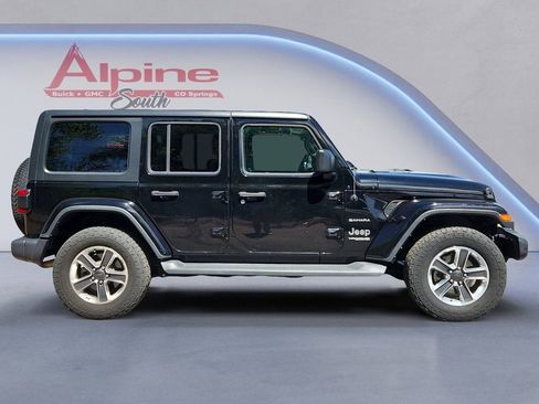 Used 2020 Jeep Wrangler Unlimited Sahara AWD/4WD image 6