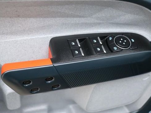 Used 2023 Ford Maverick XLT image 19