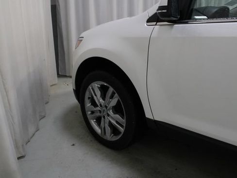 Used 2013 Ford Edge Limited FWD image 29
