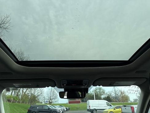 Used 2024 Toyota Grand Highlander Limited image 24