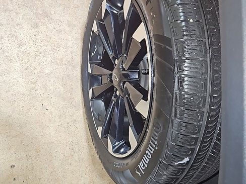 Used 2025 Chevrolet Equinox RS w/ Convenience Package III image 13