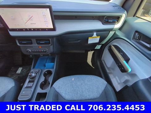 Used 2025 Ford Maverick XLT image 17