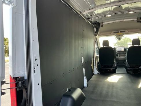 New 2027 Ford Transit 250 148 Medium Roof w/ Load Area Protection Package RWD image 17