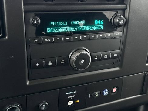 Used 2020 Chevrolet Express 3500 LS RWD image 21