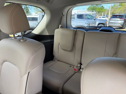 Used 2024 Nissan Armada SL w/ Captain's Chairs Package image 36