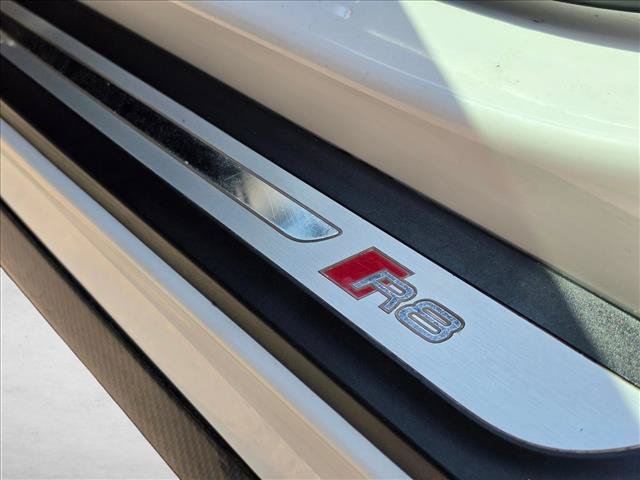 Used 2017 Audi R8 V10 AWD/4WD image 11