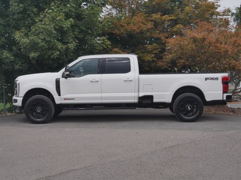 Certified 2024 Ford F350 Lariat w/ Lariat Ultimate Package AWD/4WD image 20